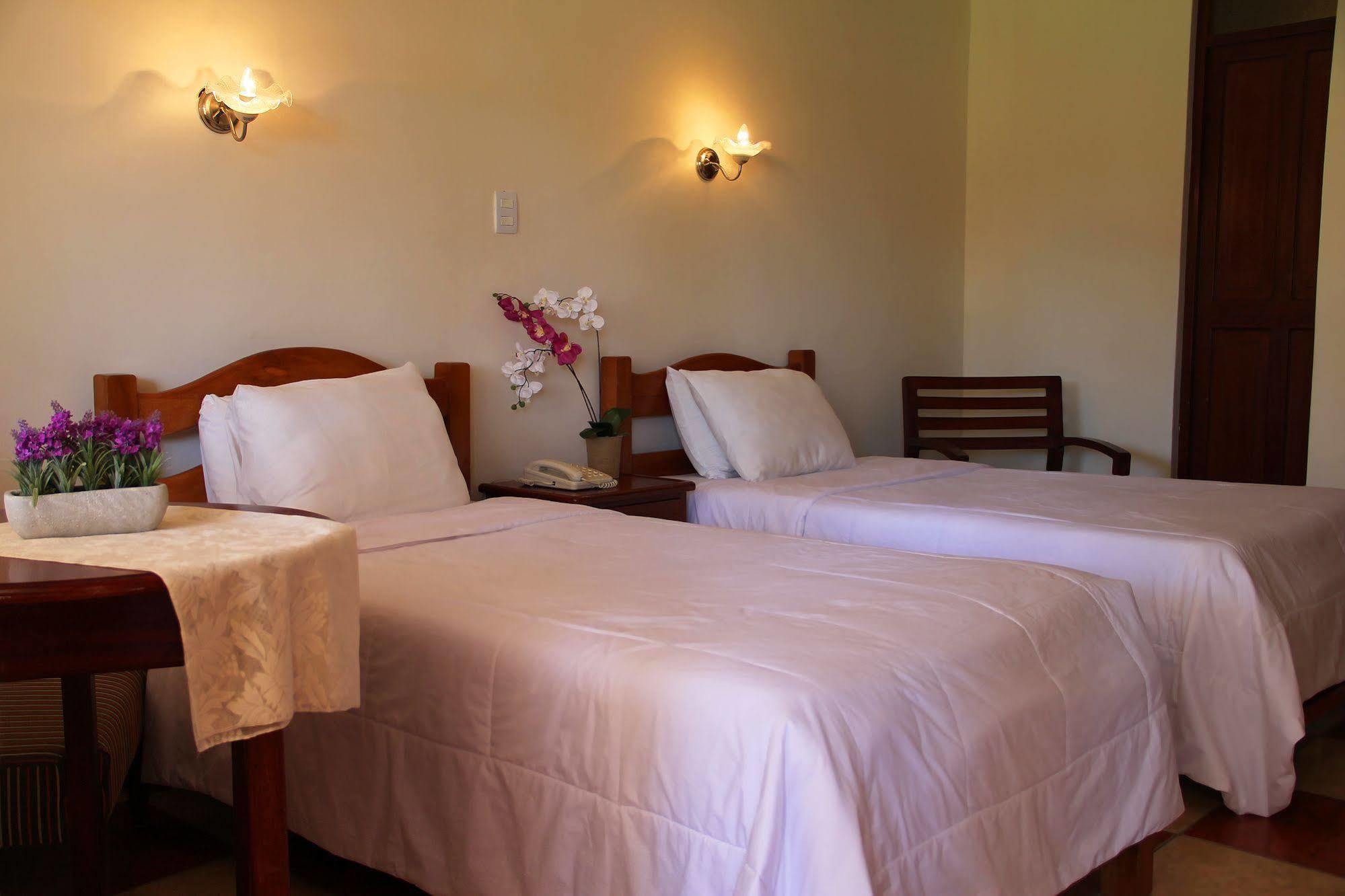 Hotel Villa De Valverde Ica Kültér fotó